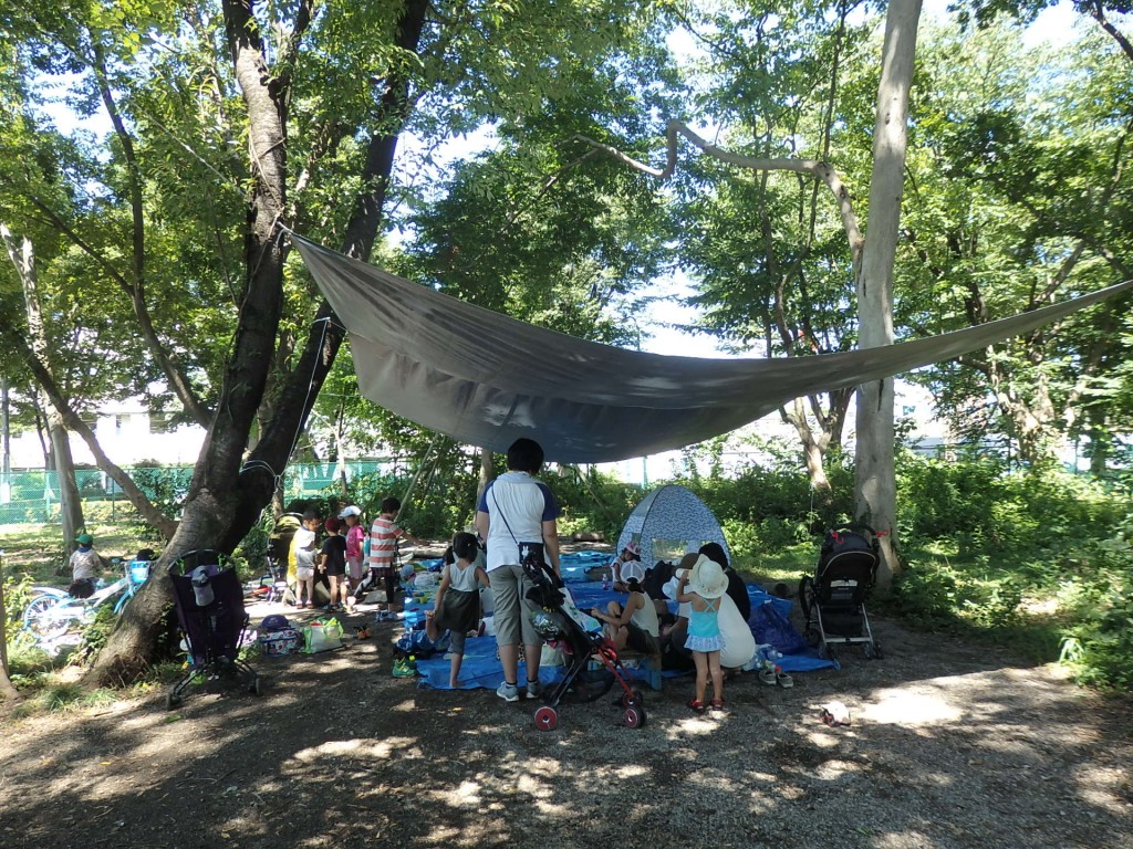 平日の昼間の「トカイナカ」の活動