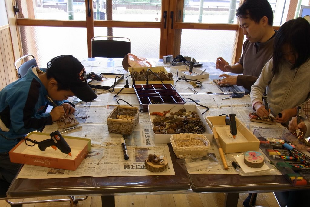 津久井湖城山公園等に常設されているクラフト教室