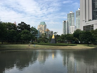 バンコクの街中にある公園