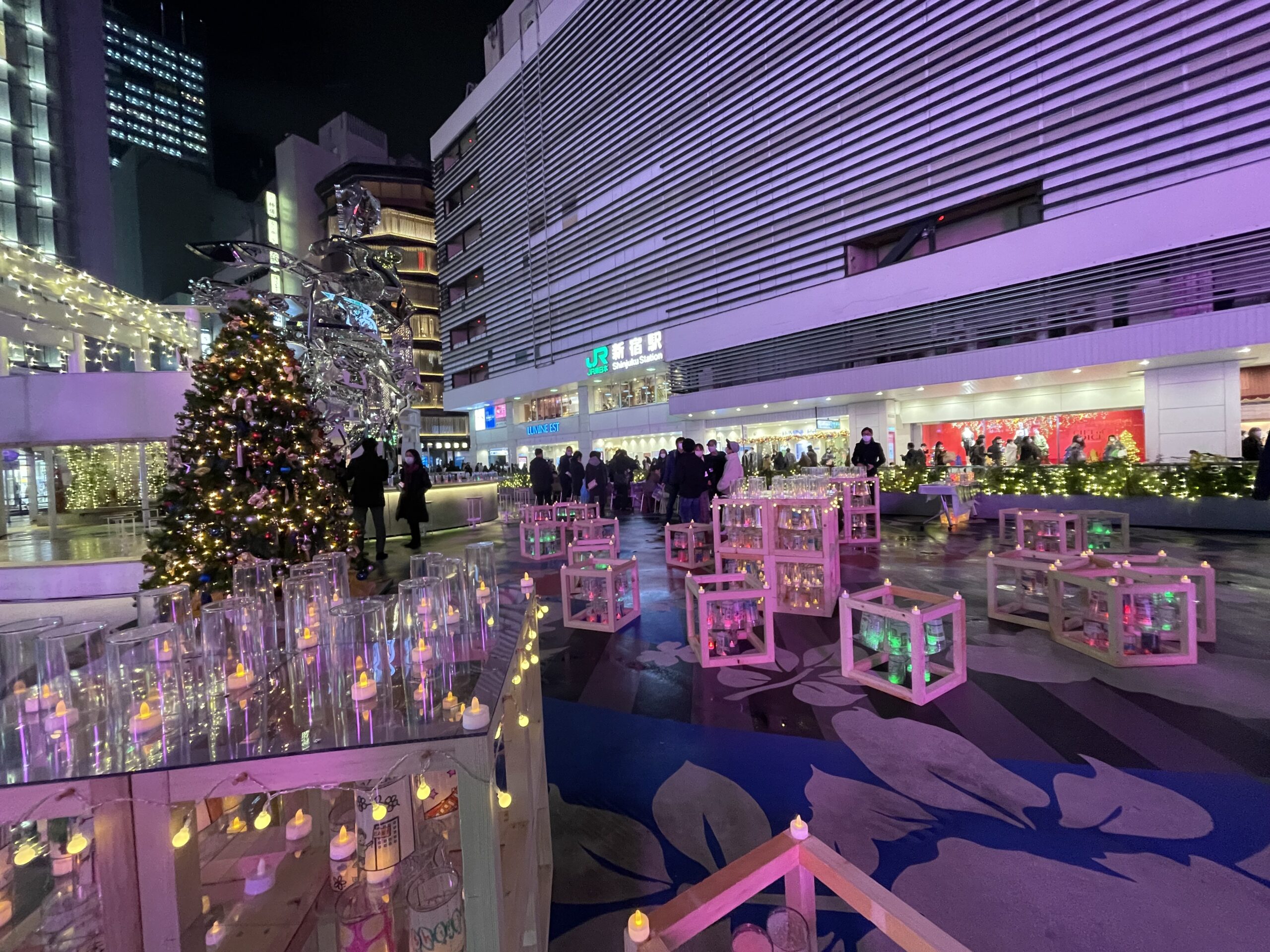 昨年のCandle Night @ Shinjuku(JR新宿駅東口駅前広場)の様子