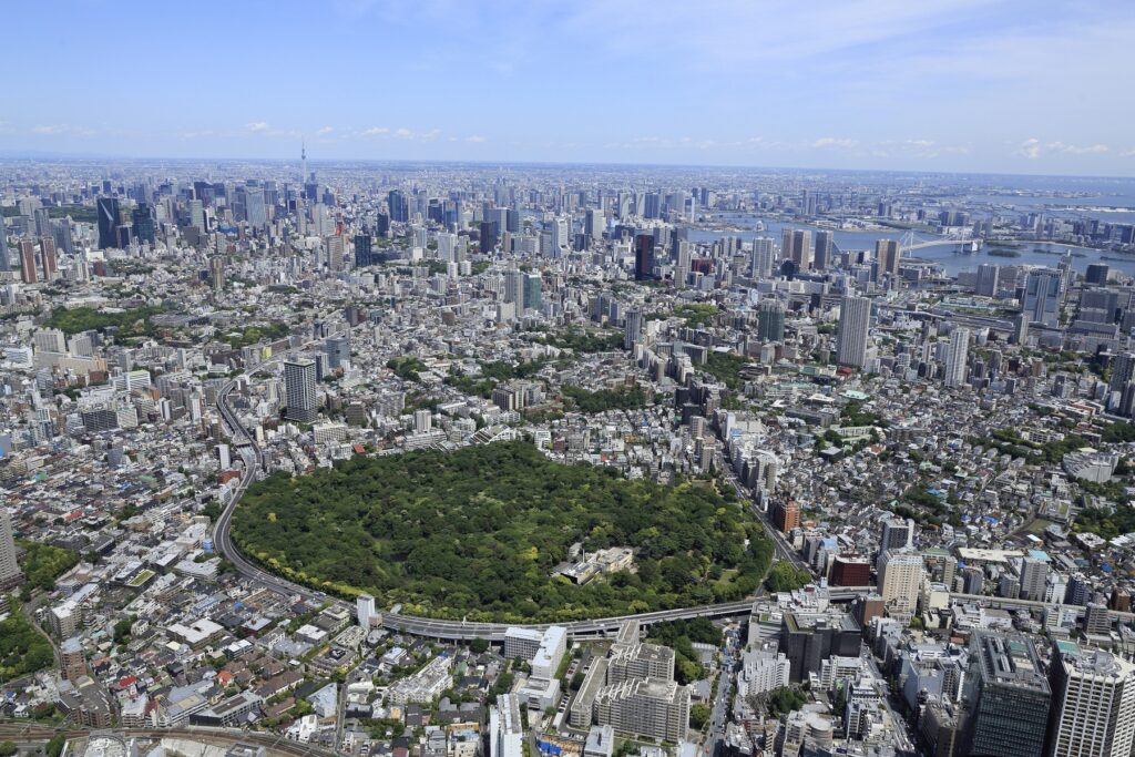 自然教育園の航空写真（2018年5月）<br/>画像提供：国立科学博物館附属自然教育園